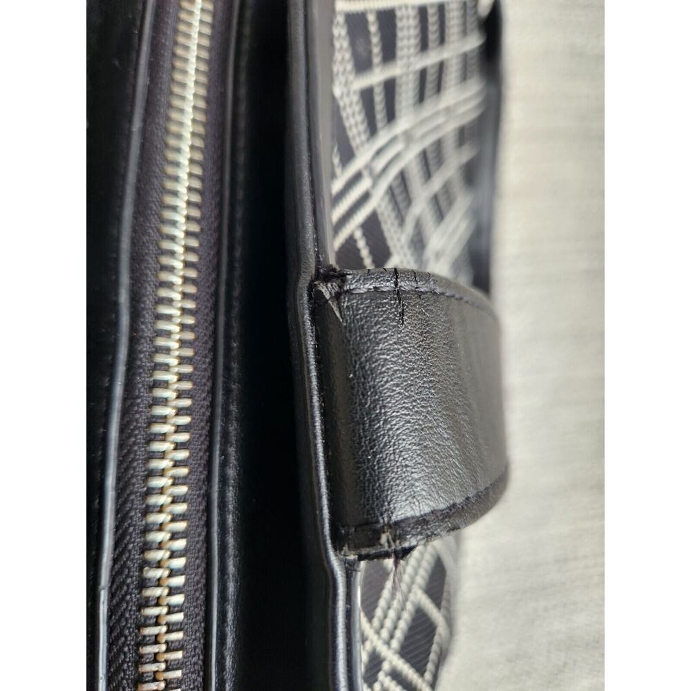 Love Moschino Black & White Knit Geometric Knit Fabric PU Tote Handbag Pre-owned - Picture 13 of 15